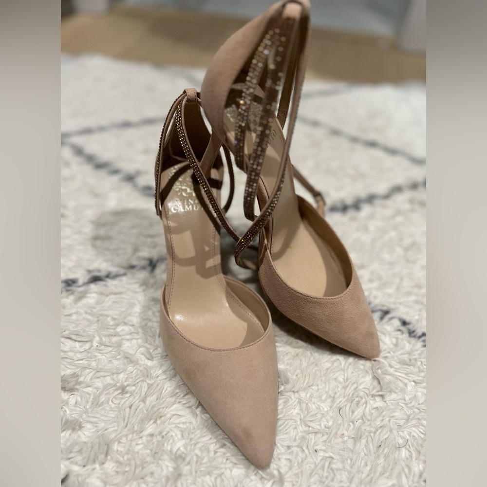 Vince Camuto suede heel